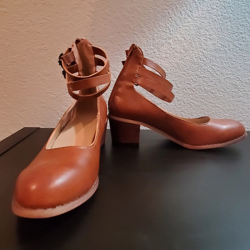 Faux leather brown Mary Jane's with block 2"heel